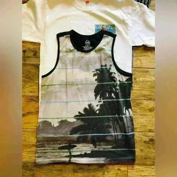 Lot of 3 boy t-shirts best fits youth Large-xl - Picture 1 of 7